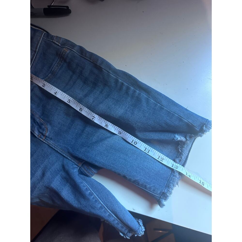 Old Navy shorts - Picture 6 of 6
